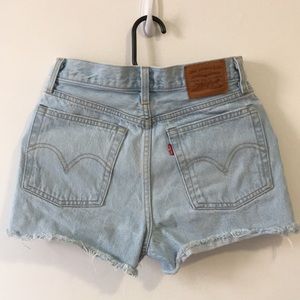 Levi’s Wedgie Short 26